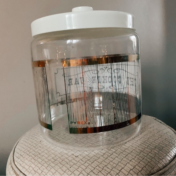 Vintage Pyrex “The Cookie Jar” glass canister with cream plastic lid. - Picture 6 of 10
